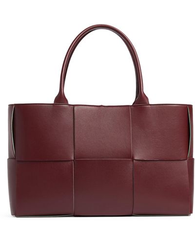 Bottega Veneta Medium Leather Arco Tote Bag - Red