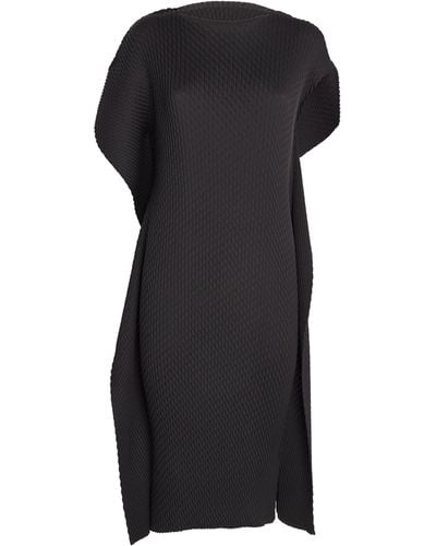 Issey Miyake Sleek Pleats Dress - Black