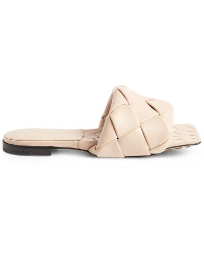 Bottega Veneta Quilted Leather Lido Flat Sandals - Gray