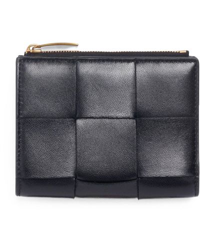 Bottega Veneta Leather Intreccio Bifold Wallet - Black