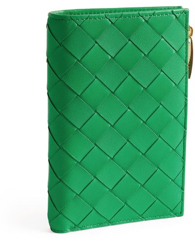 Bottega Veneta Leather Intrecciato Bifold Card Holder - Green