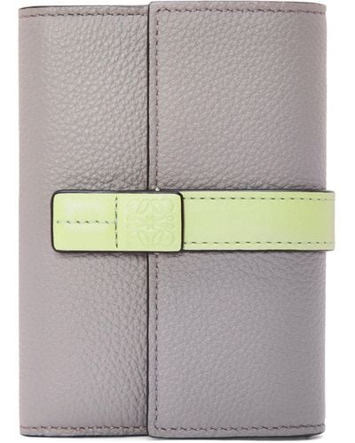 Loewe Leather Anagram Vertical Wallet - Grey