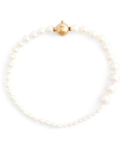 Sophie Bille Brahe Small Yellow Gold And Pearl Peggy Bracelet - White