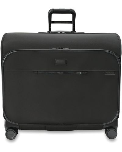 Briggs & Riley Deluxe Carry-on Baseline Closet Spinner Suitcase (58.5cm) - Black
