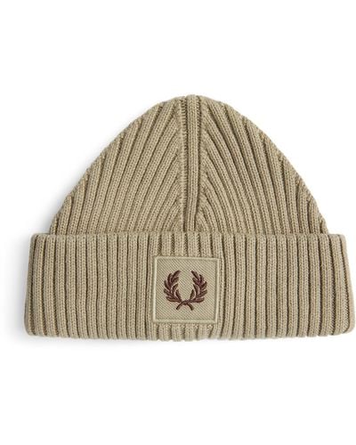 Fred Perry Cotton Ribbed Logo Beanie - Natural