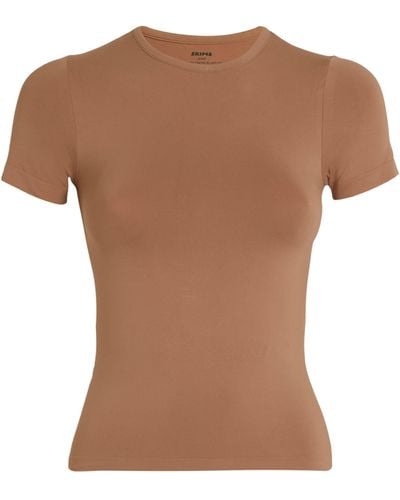 Skims Soft Smoothing T-shirt - Brown