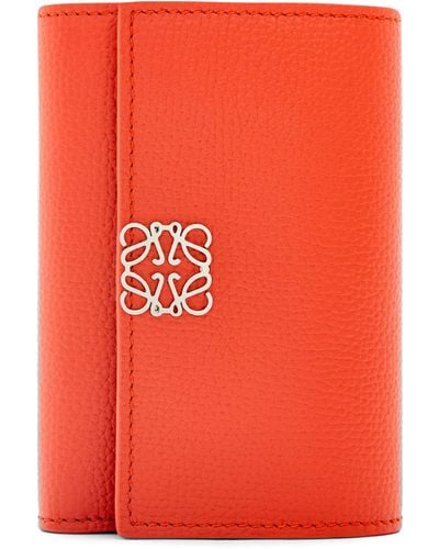 Loewe Calfskin Anagram Vertical Wallet - Red