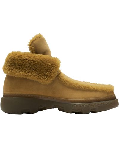 Burberry Creeper High Shearling Boots - Brown