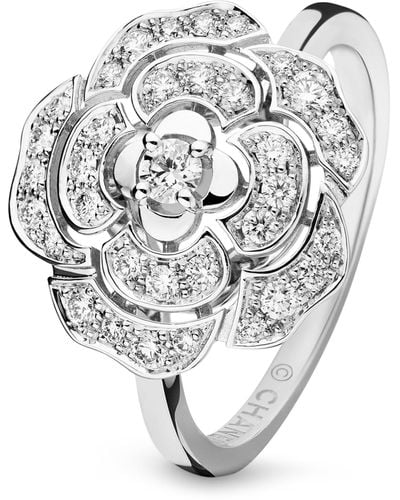 Chanel White Gold And Diamond Camélia Ring - Metallic