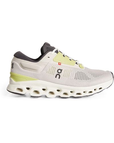 On Shoes Cloudstratus 3 Trainers - White