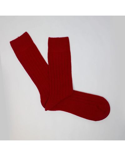 Harvie & Hudson Berry Red Cashmere Socks