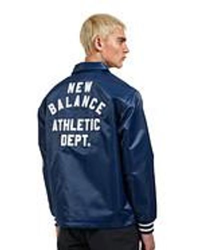 New Balance Sportswear's Greatest Hits Coaches Jacket - Blau