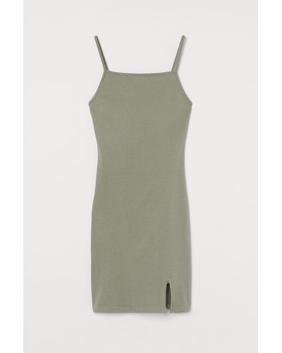 H&M Figurnahes Jerseykleid - Grün