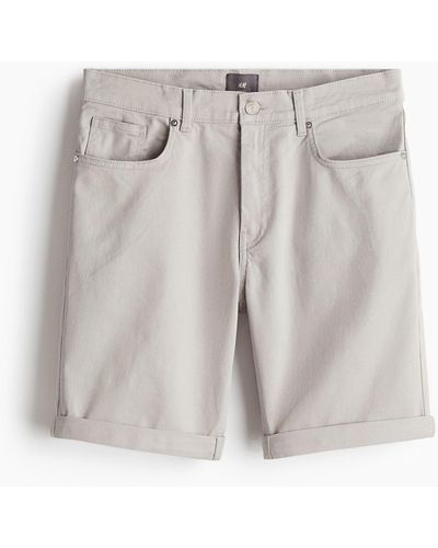 H&M Shorts aus Baumwolltwill Slim Fit - Weiß