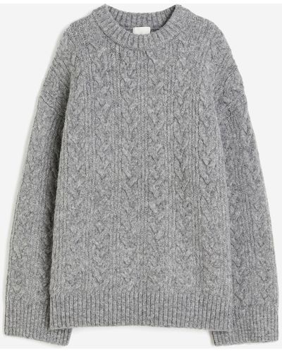 H&M Oversized Pullover mit Zopfmuster - Grau