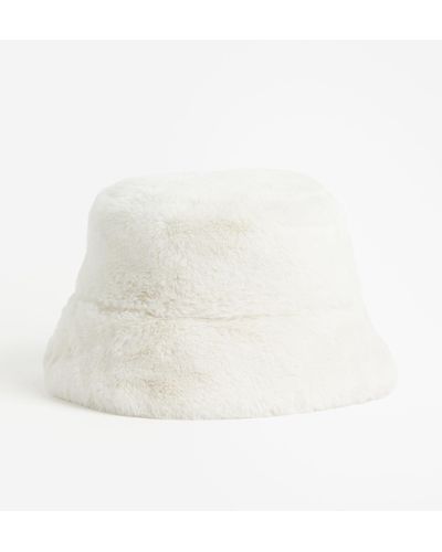 H&M Flauschiger Bucket Hat - Weiß