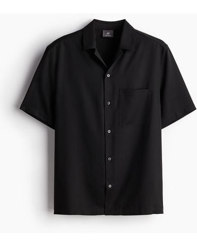 H&M Freizeithemd aus Lyocell in Regular Fit - Schwarz