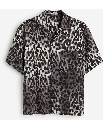 H&M Freizeithemd aus Lyocell in Loose Fit - Schwarz