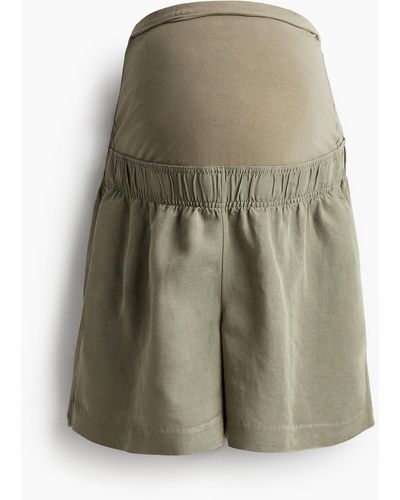 H&M MAMA Shorts aus Leinenmix - Grün