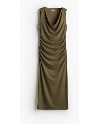 H&M Kleid mit Wasserfall-Ausschnitt - Grün
