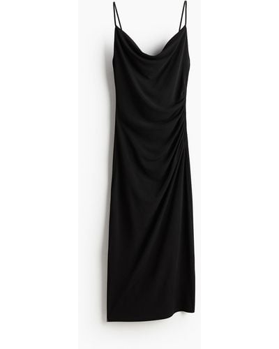 H&M Drapiertes Kleid mit Wasserfall-Ausschnitt - Schwarz
