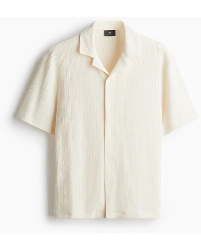 H&M Gecrinkeltes Freizeithemd in Regular Fit - Weiß