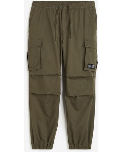 H&M Cargo-Joggpants aus Baumwolle Relaxed Fit - Grün