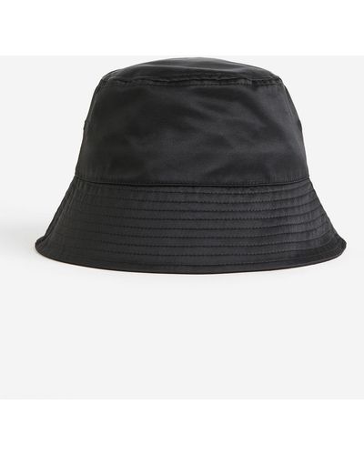 H&M Bucket Hat aus Satin - Schwarz