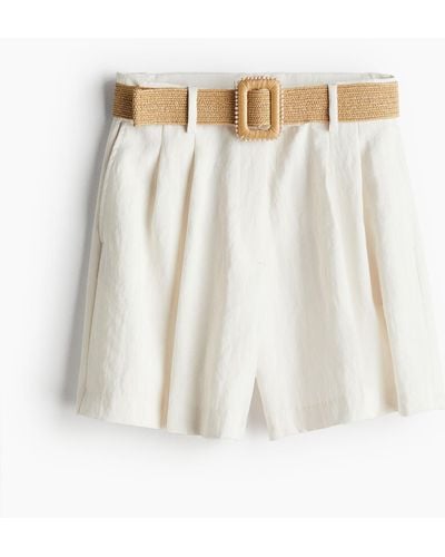 H&M Short en twill avec ceinture - Blanc