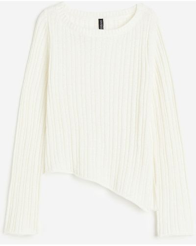 H&M Pull en maille côtelée avec base asymétrique - Blanc