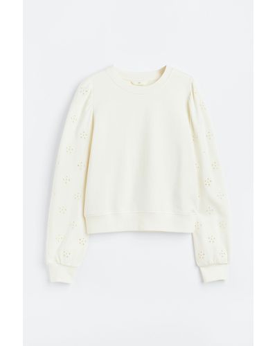H&M Sweatshirt mit Broderie Anglaise - Weiß