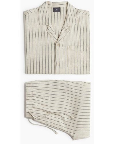 H&M Pyjama mit Oberteil und Shorts - Weiß