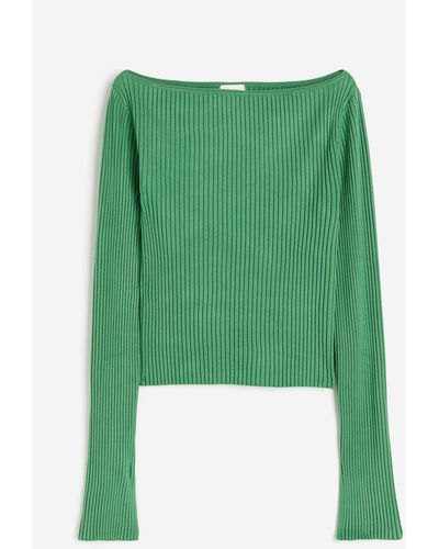 H&M Geripptes Shirt mit U-Boot-Ausschnitt - Grün