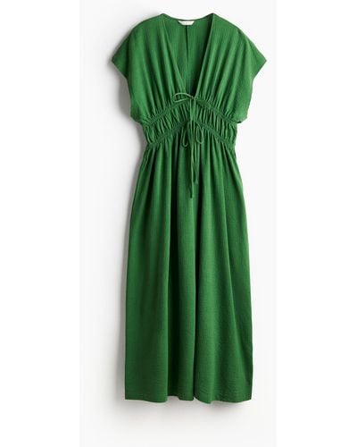 H&M Kleid mit Bindedetail - Grün