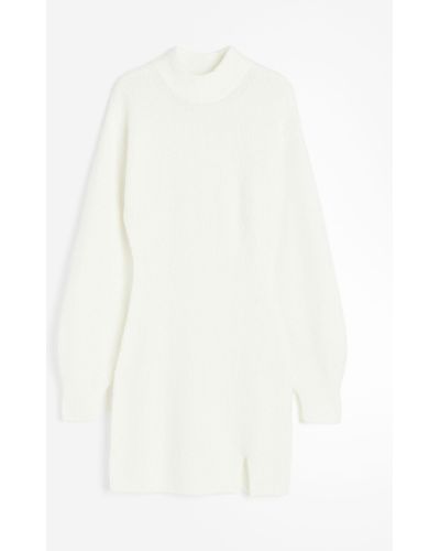 H&M Strickkleid mit Turtleneck - Weiß