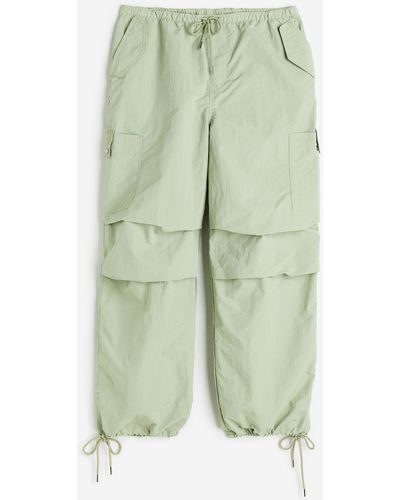 H&M Pantalon parachute en nylon - Vert