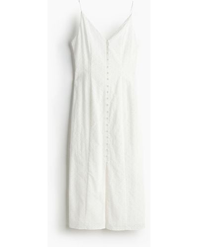 H&M Kleid mit Knopfleiste und Broderie Anglaise - Weiß