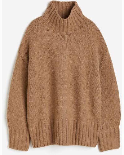 H&M Oversized Pullover mit Turtleneck - Braun