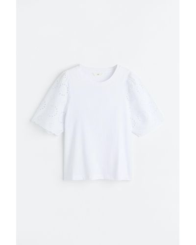 H&M T-Shirt mit Broderie Anglaise - Weiß