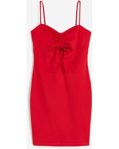 H&M Robe moulante avec ouverture - Rouge