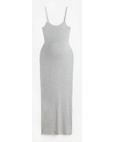 H&M MAMA Langes geripptes Kleid - Weiß