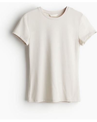 H&M Figurnahes T-Shirt aus Mikrofaser - Weiß