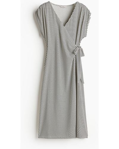 H&M Wickelkleid aus Jersey - Grau