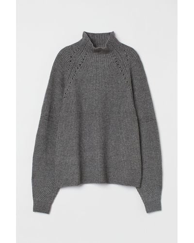 H&M Gerippter Pullover - Grau