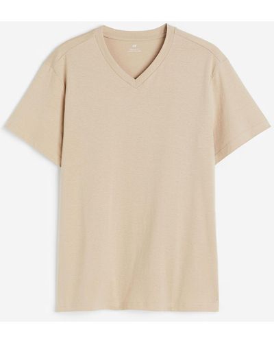 H&M T-Shirt mit V-Ausschnitt in Regular Fit - Natur