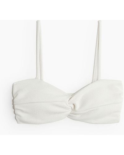 H&M Wattiertes Bikinitop mit Twistdetail - Weiß