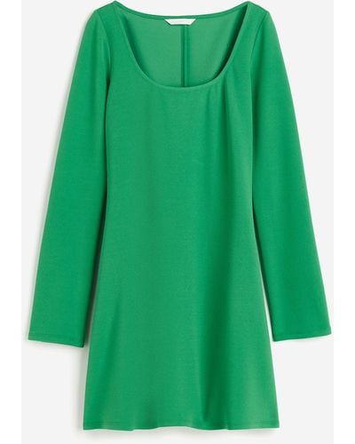 H&M Jerseykleid mit Karree-Ausschnitt - Grün