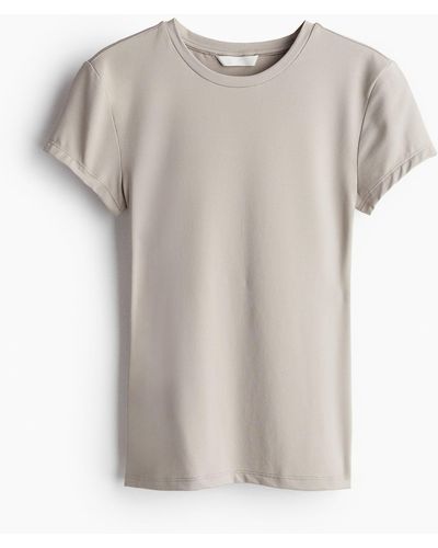 H&M Figurbetontes T-Shirt - Mehrfarbig
