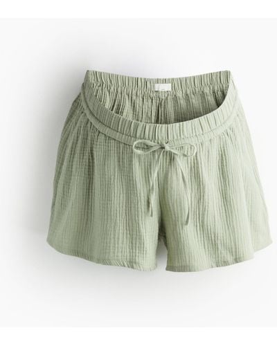 H&M MAMA Before & After Shorts aus Baumwollmusselin - Grün