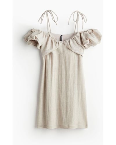 H&M Cold-Shoulder-Kleid im Lagenlook - Natur